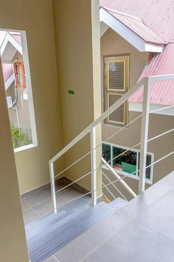 Auguste Holiday Residence דירה
